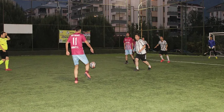 İnşaat Mühendisleri Yeşil Sahalarda Ter Döktü