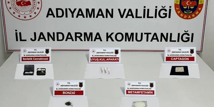 Uyuşturucu denetiminde 15 şahsa işlem yapıldı