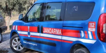 Yol kenarında darp edilmiş ve bıçaklanmış halde bulundu