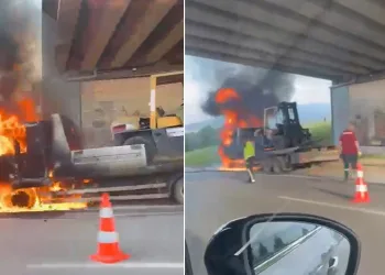 Bursa’da forklift taşıyan kamyon alevlere teslim oldu