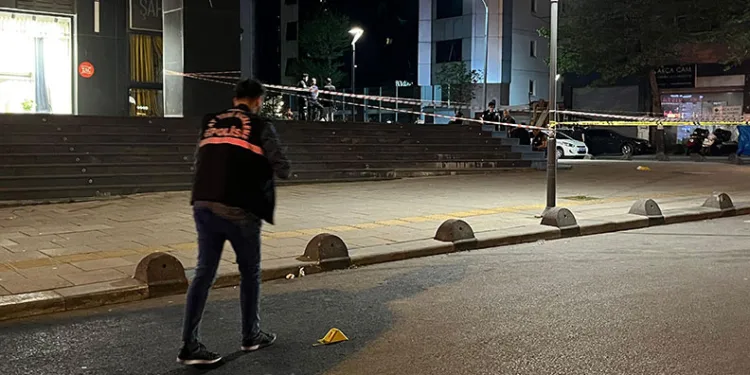 Tartıştığı husumetlisi tarafından silahla öldürüldü