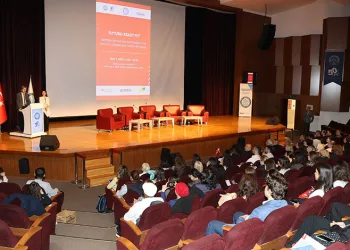 Yabancı Diller MYO’dan dil eğitimini teşvik edecek program