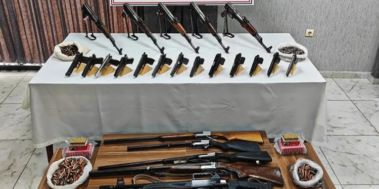 Çamaşır makinesinden silah çıktı