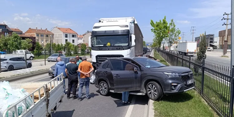 Bursa’da TIR’la cip çarpıştı: 1 yaralı