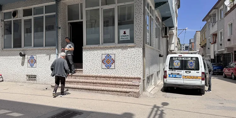 Bursa’da bir iş yeri kurşunlandı