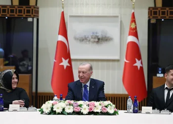 Cumhurbaşkanı Erdoğan işçilerle bir araya geldi