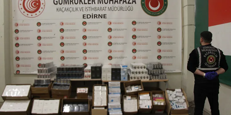 Kapıkule’de milyonlarca liralık kaçak eşya ele geçirildi