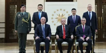 Cumhurbaşkanı Erdoğan’a 5 ülkenin büyükelçisinden güven mektubu