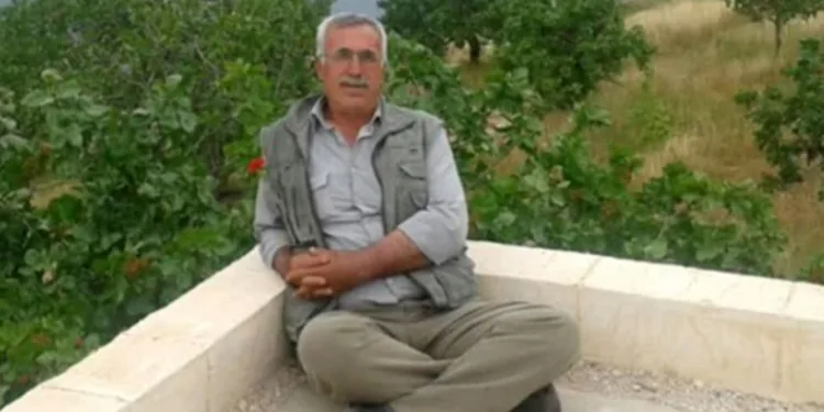 Bıçakladığı babası öldü, annesi ağır yaralandı