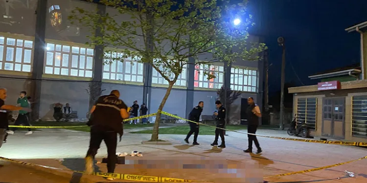 15 yaşındaki çocuk, 17 yaşındaki çocuğu bıçakladı