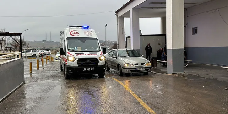 Balkondan düşen bebek hayatını kaybetti