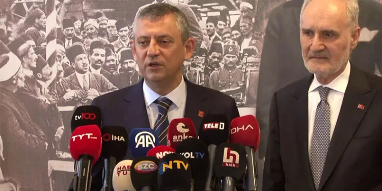 CHP Genel Başkanı Özgür Özel, İTO’yu ziyaret etti