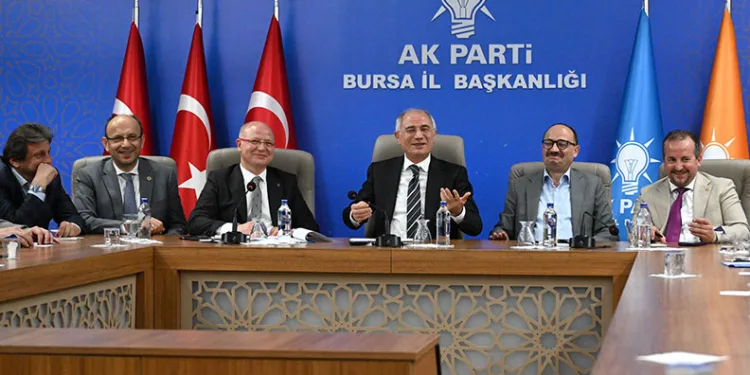 Efkan Ala’dan Ak Parti Bursa’ya ziyaret