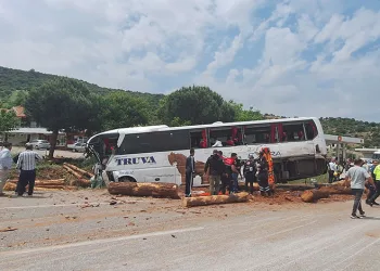 Çanakkale’de otobüs kazası: 8 ölü