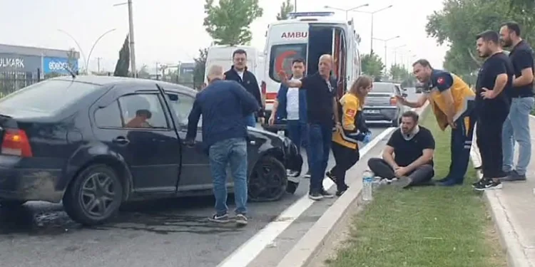 Bariyere çarptı yaralandı