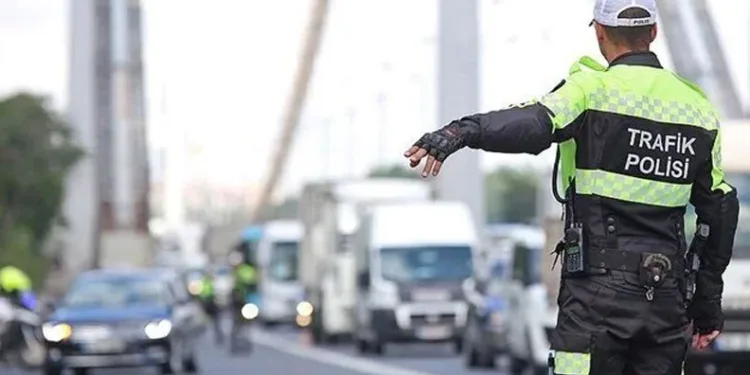 Yerlikaya trafik denetim verilerini açıkladı
