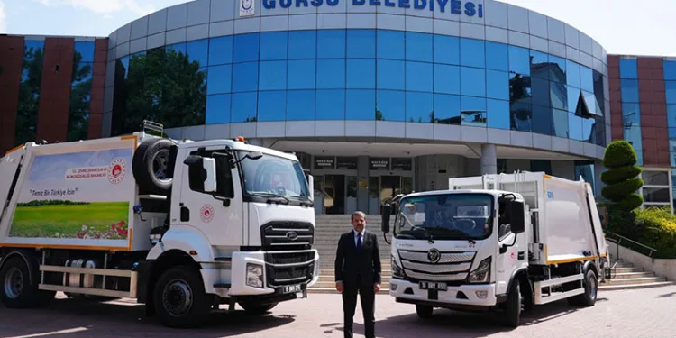 Gürsu’ya hibe araç desteği