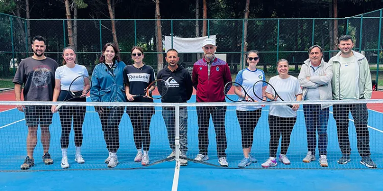 Orhangazi’de 19 Mayıs Tenis Turnuvası Heyecanı