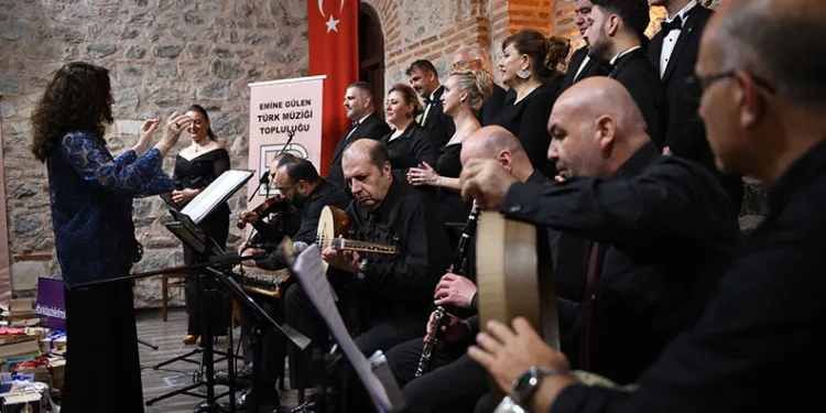 Osmangazi Belediyesi’nden Anneler Günü konseri