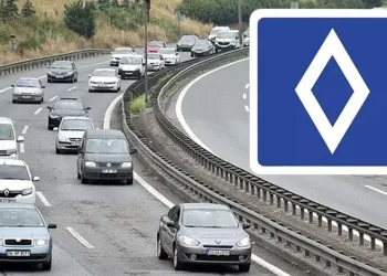 Yeni trafik levhası tanıtıldı