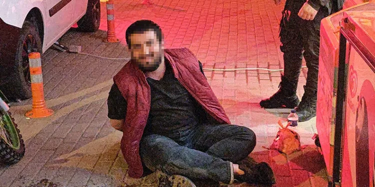 Bursa’da bakkalı kundaklamaya çalışan şahıs yakalandı