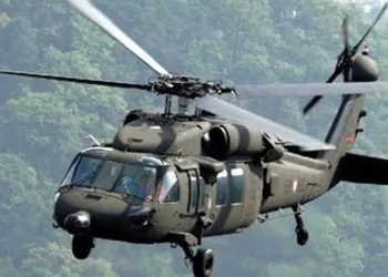 Askeri helikopter denize acil iniş yaptı