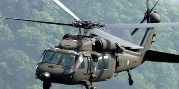 Askeri helikopter denize acil iniş yaptı