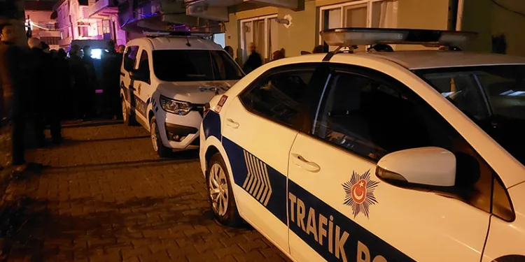 Kendisinden haber alınamayan 70 yaşındaki adam evinde ölü bulundu