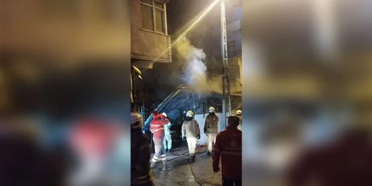 Otomobil şarampole devrildi: Sürücü alkollü ve ehliyetsiz çıktı