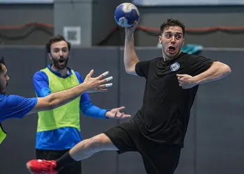 Nilüfer Belediyespor Hentbol Takımı’nın hedefi Beşiktaş karşısında şampiyonluk
