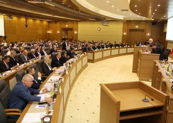 Bozbey: “BUSKİ belediyeye muhtaç duruma düşmüştür”