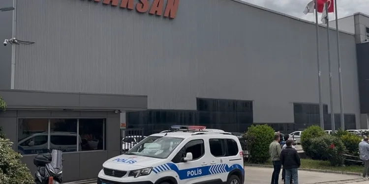 Bursa’da iş makinesinin altında kalan işçi hayatını kaybetti