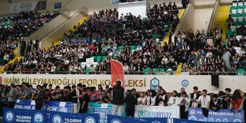 77 okuldan binlerce öğrenci sporla buluştu