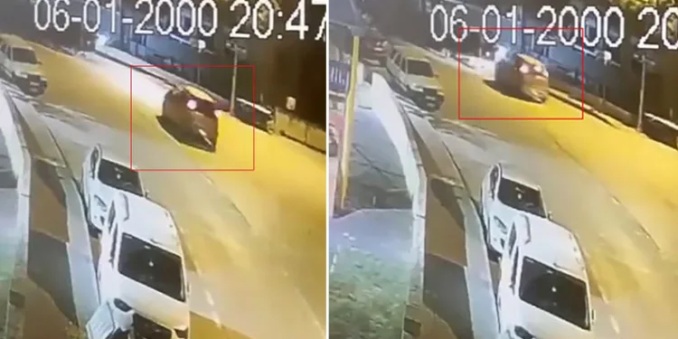 Bursa’da kontrolden çıkan araç park halindeki araçlara çarptı