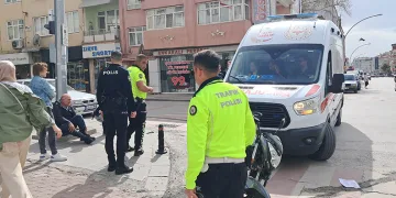 Karaman’da ciple motosiklet çarpıştı: 2 yaralı