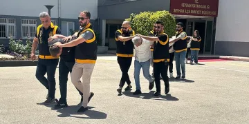 Eski sevgili dehşeti: Kıskançlık krizine girip kafe kurşunlattı