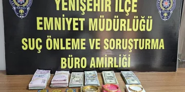 Kendi altınlarını alarak hırsız süsü verdi!
