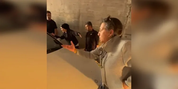 Alt geçitte sürücüler birbirine yol vermeyince trafik kilitlendi