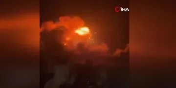 Hindistan, Pakistan’ı füzelerle vurdu: 26 sivil hayatını kaybetti