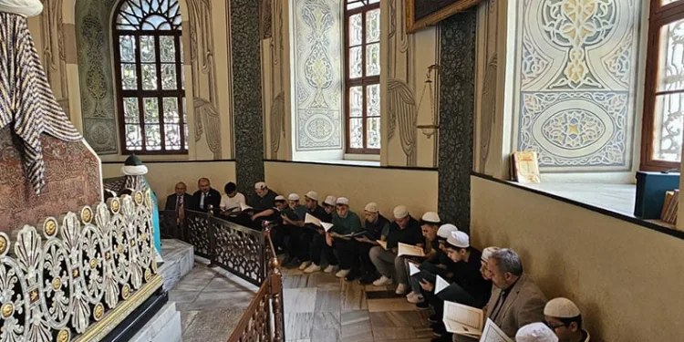 Osmangazi ve Orhangazi için hatim indirildi