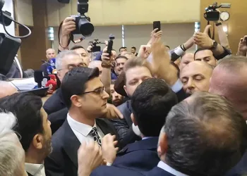 Bursa Büyükşehir Meclisi’nde tansiyon yükseldi