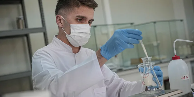 Mehmetçiğin yiyecekleri bu laboratuvardan geçiyor