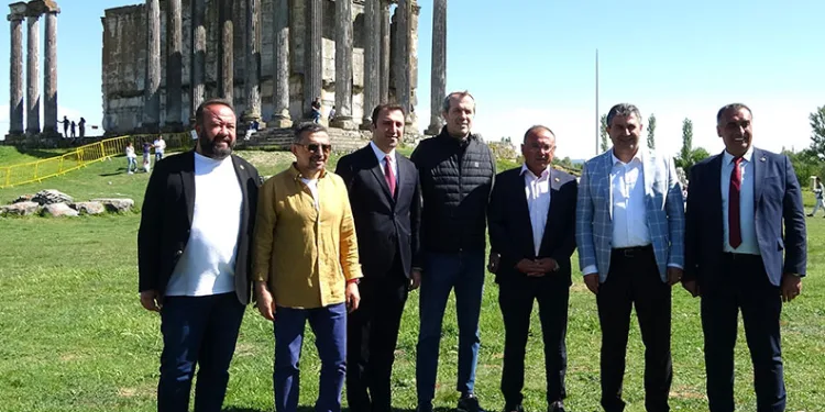 70 yıldır ‘hayvan tarağı’ imalatı yapıyor