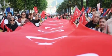 Osmangazi’de binlerce kişilik 19 Mayıs korteji