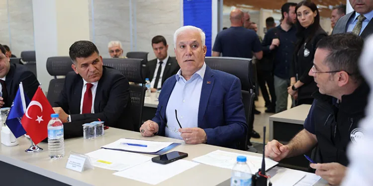 “Bursalıların da çalışma arkadaşlarımızın da haklarını koruyoruz”