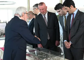 Karacabey’de Çanakkale Gezici Müzesi ziyarete açıldı