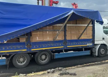 Bursa’da kaçak alkol ve tütün operasyonu
