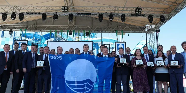 Büyükşehir Belediyesi’ne ‘En İyi Çevre Eğitim Etkinlikleri Ödülü’