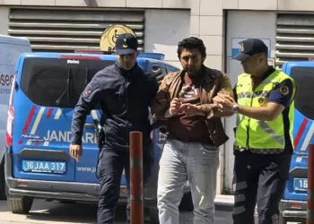 Jandarmaya ekiplerine saldıran genç tutuklandı