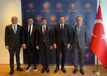 Mustafa Işık Gürsu’dan Avrupa’ya çıkarma yaptı
